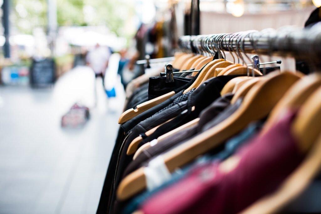 What Are The Best Shopping Spots In Siesta Key?